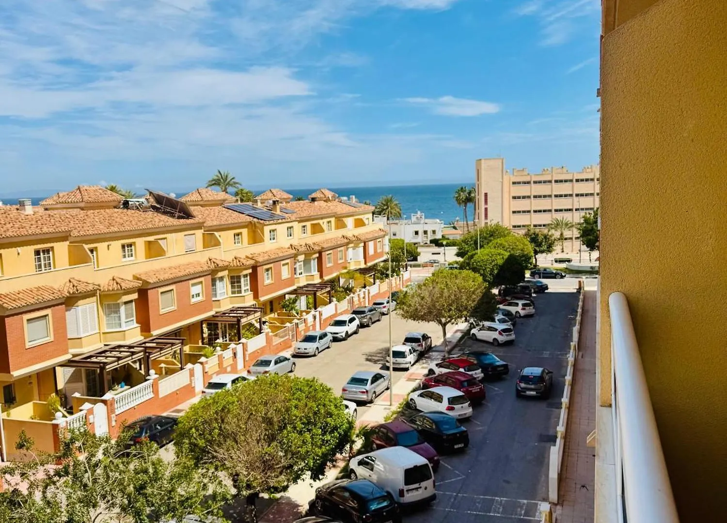 Apartamento En Aguadulce Playa Torrequebrada Roquetas de Mar Spain